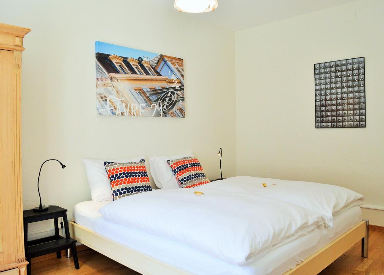 B&B Louis-Favre 21 Neuchatel Exterior photo